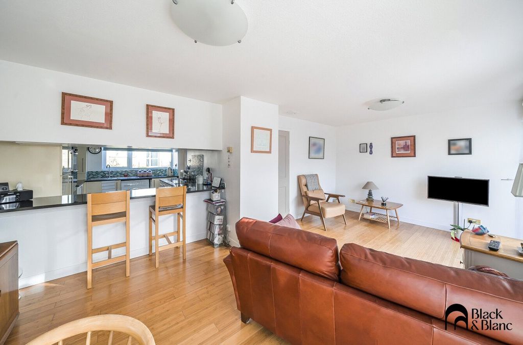 Property photo 2 of 17 Living/Dining Room
