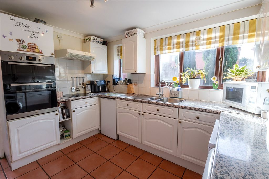 Property photo 3 of 23 Picture No. 06