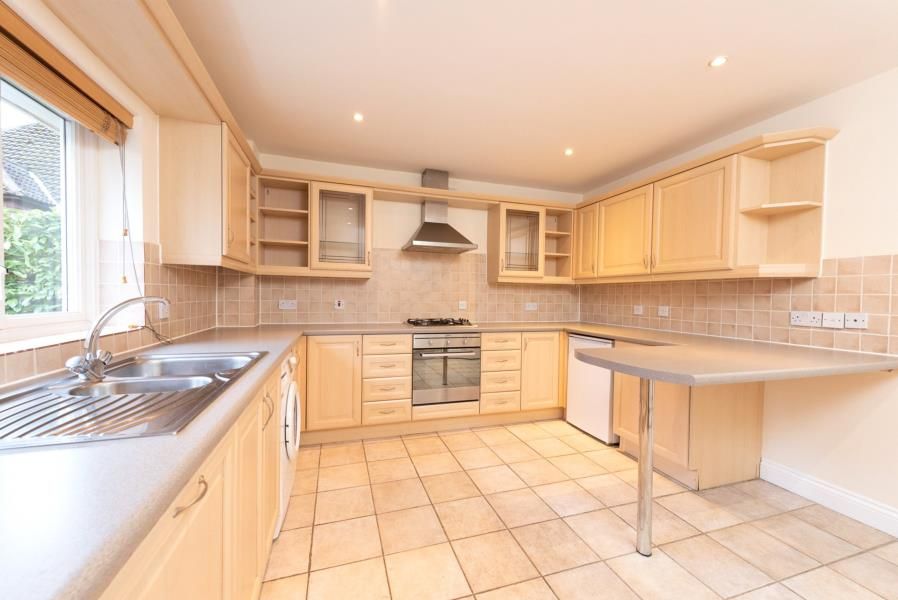 Property photo 2 of 6