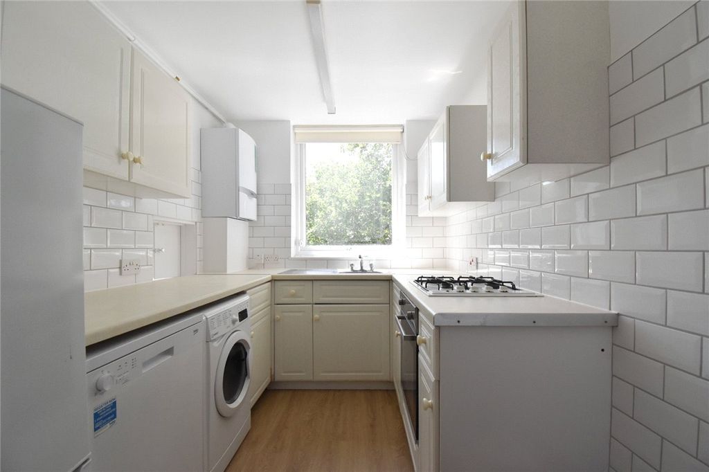 Property photo 2 of 10 Picture No. 46