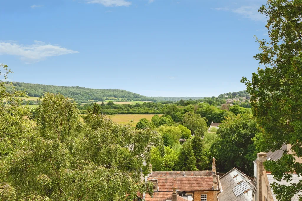 London Road West, Bath BA1 - View 6