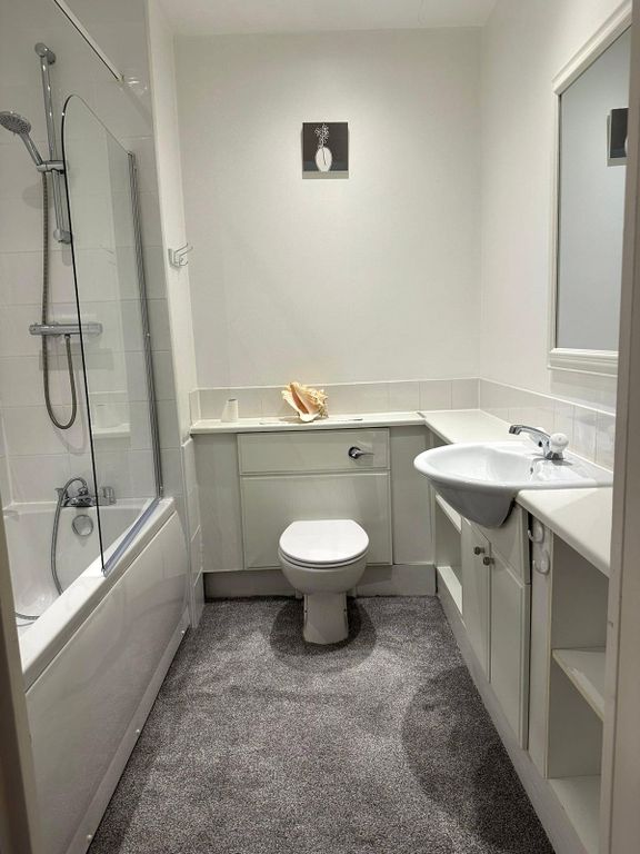 Property photo 3 of 6 Bathroom