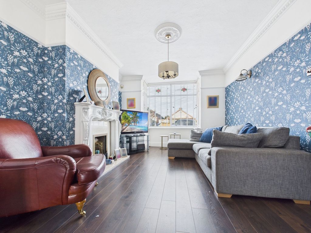 Property photo 3 of 23