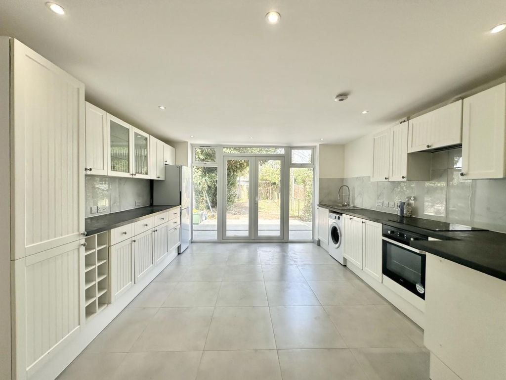 Property photo 1 of 11 Thumbnail_Img_6573.Jpg
