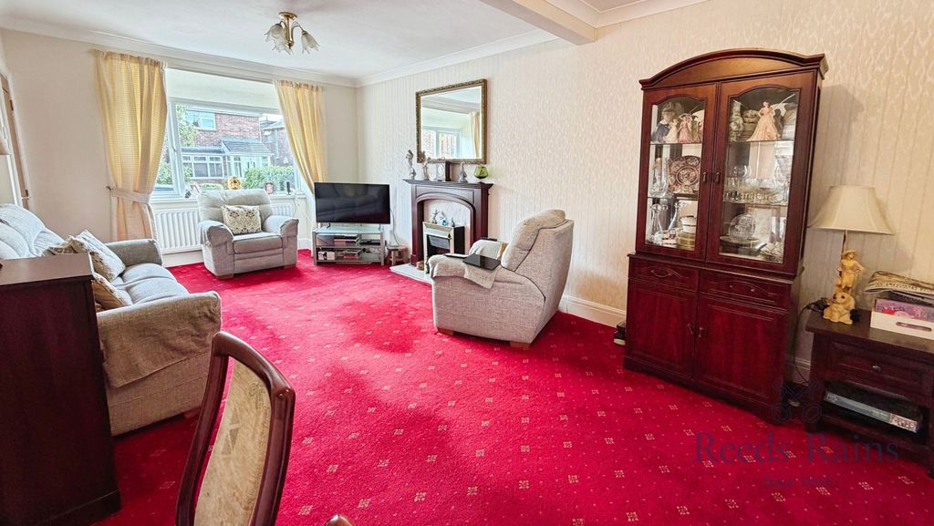 Property photo 3 of 15 Pbox-Img.Jpg