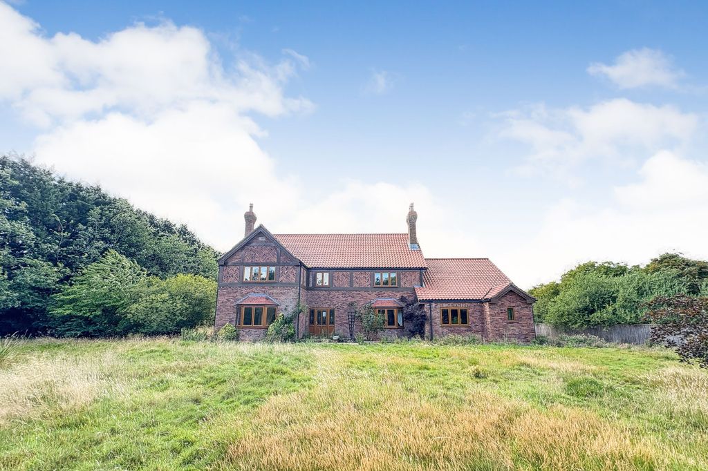 Property photo 1 of 19 Bramble Cottage, New Delights, Tetney, Grimsby, Dn36 5Pa