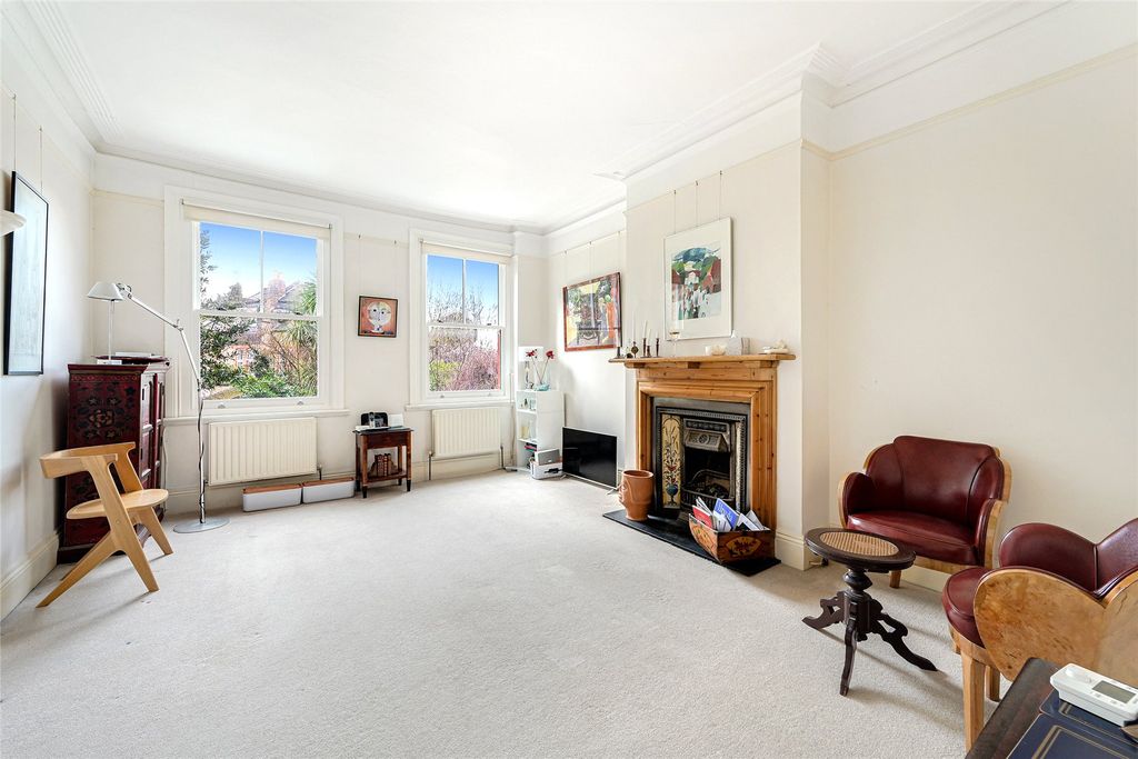 Property photo 2 of 13 Picture No. 16