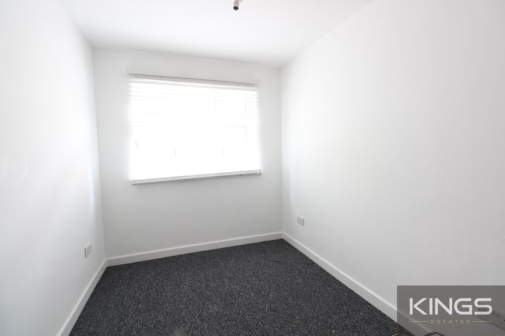 Property photo 2 of 3