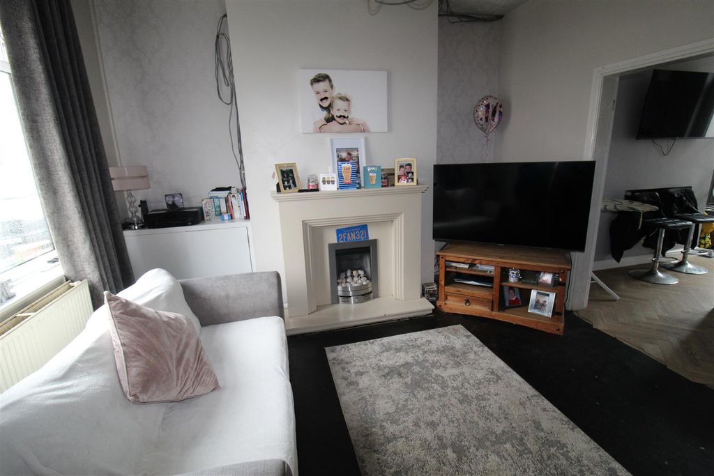 Property photo 3 of 11 Img_8856.Jpg