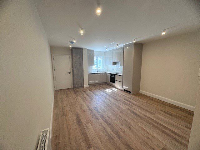 Property photo 2 of 5 Kitchen / Lounge