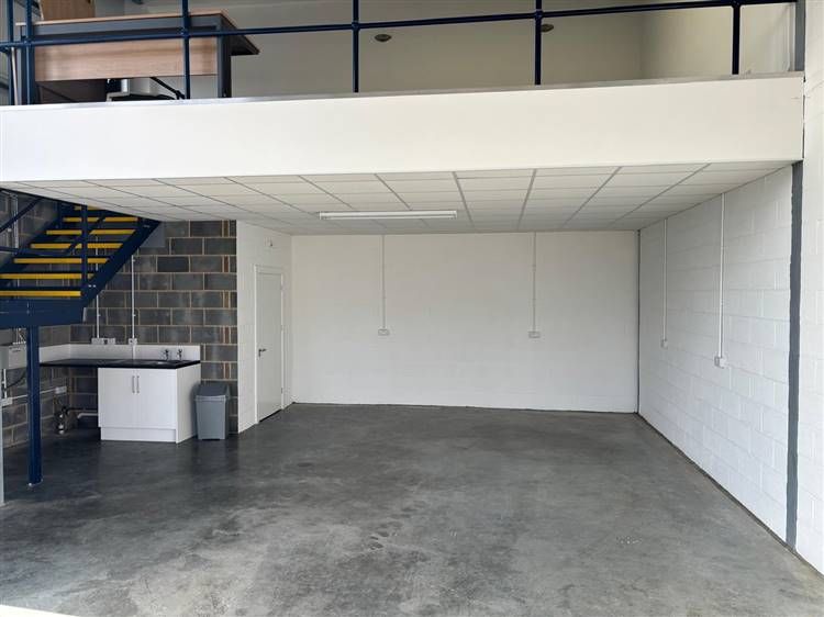 Property photo 2 of 6