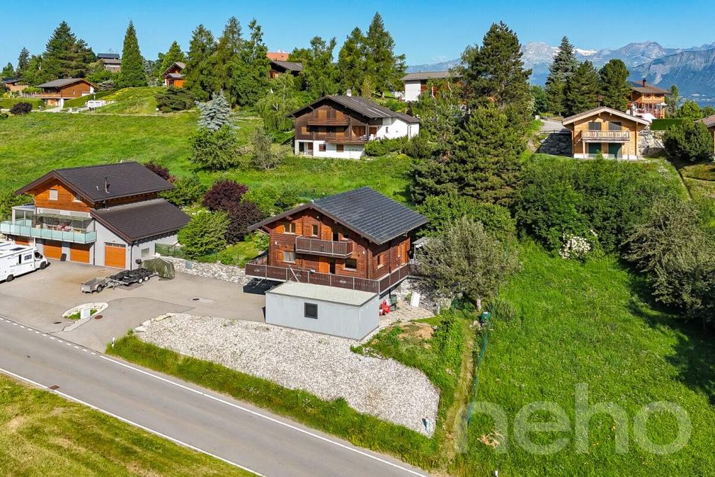 Property photo 3 of 13