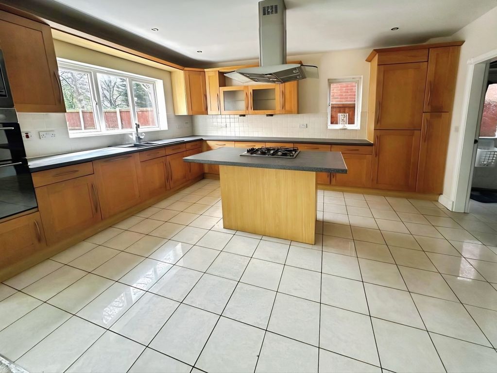 Property photo 3 of 30