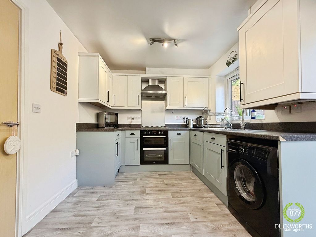 Property photo 3 of 23