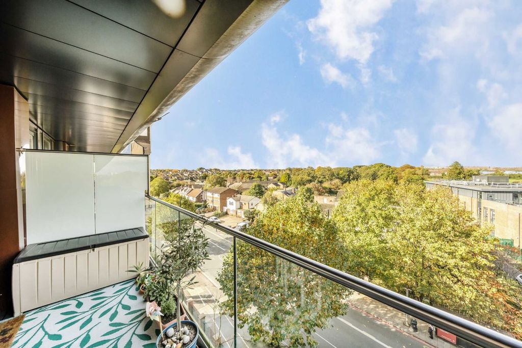 Property photo 1 of 6