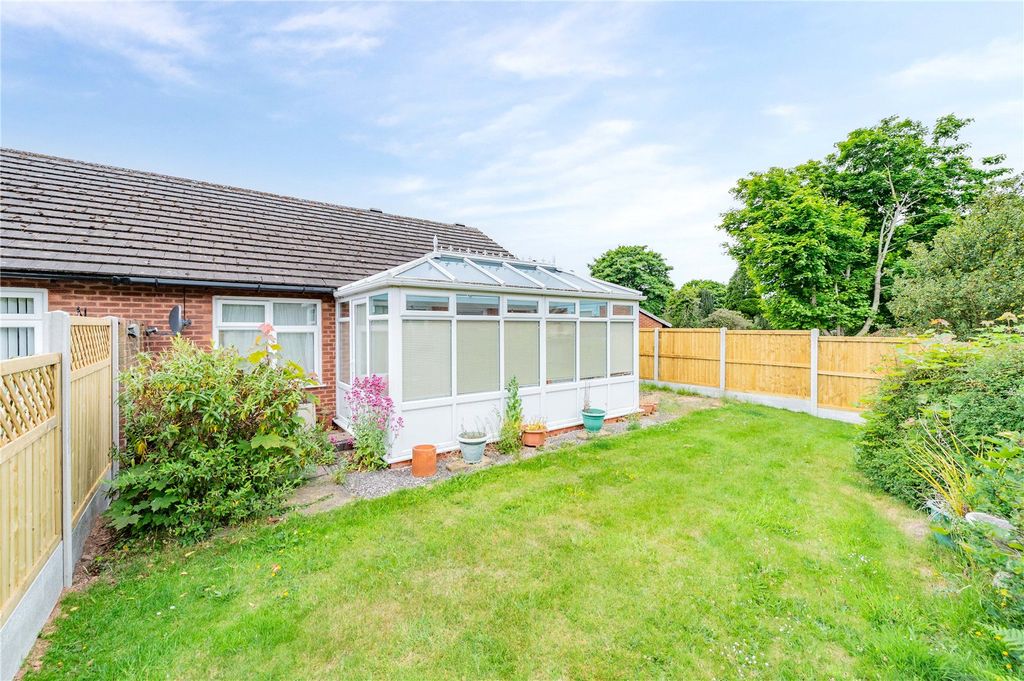 Property photo 2 of 17 Picture No. 21