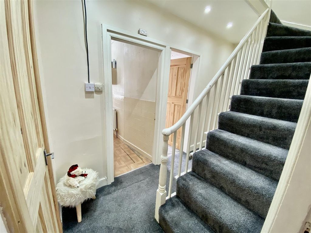 Additional image 9 of 4 bed town house for saleNew Street, Pwllheli LL53