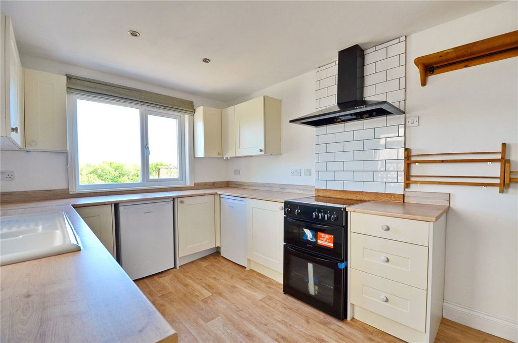 Property photo 3 of 14 Picture No. 04