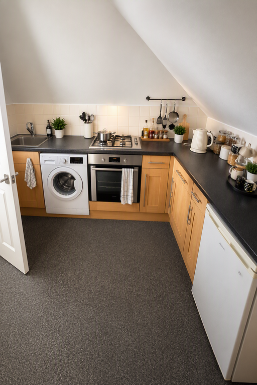 Property photo 1 of 11 Kitchen