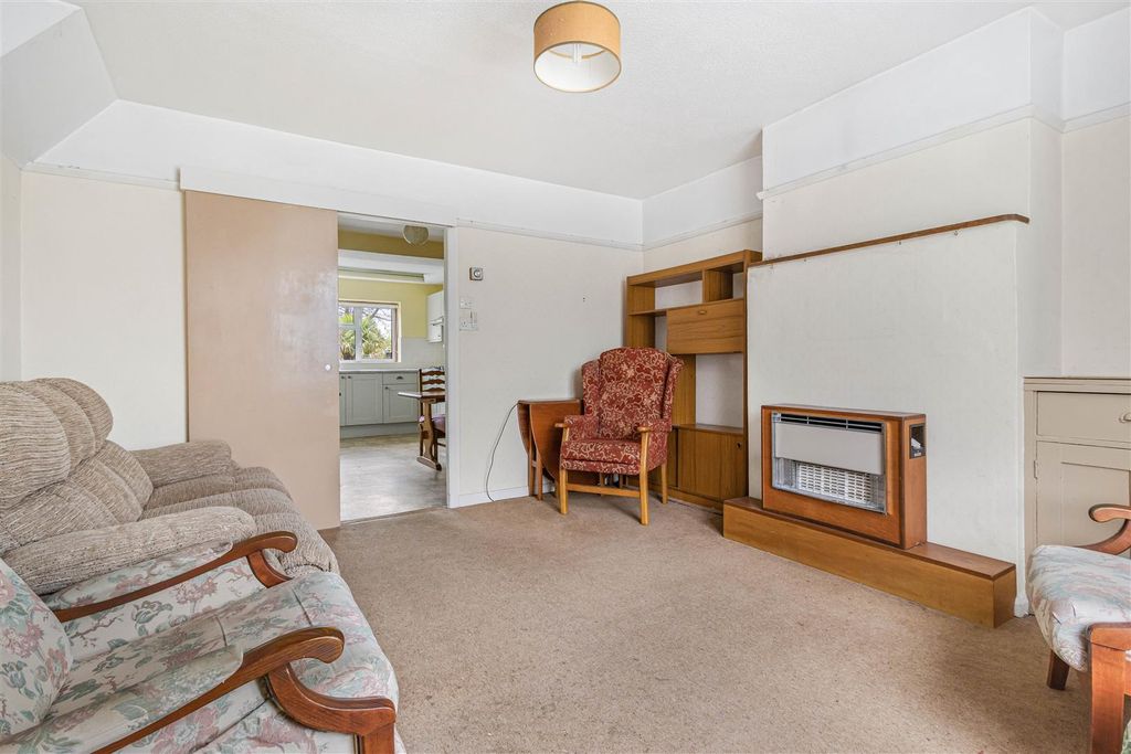 Property photo 3 of 13 9_69238.Jpg