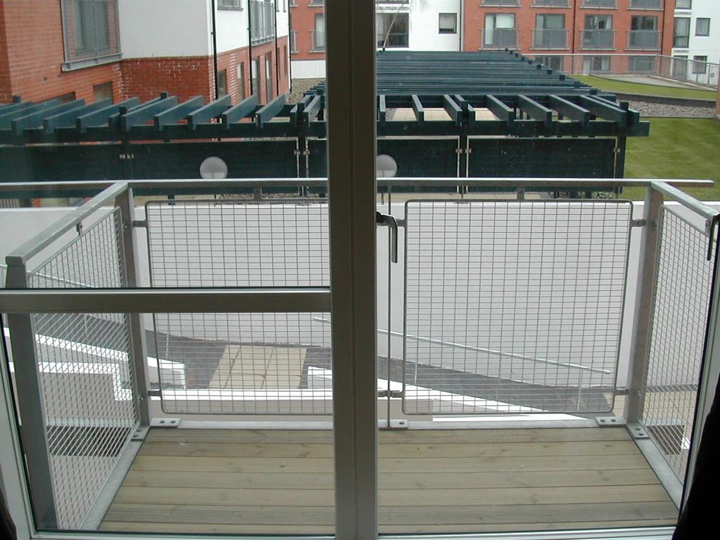 Property photo 3 of 8