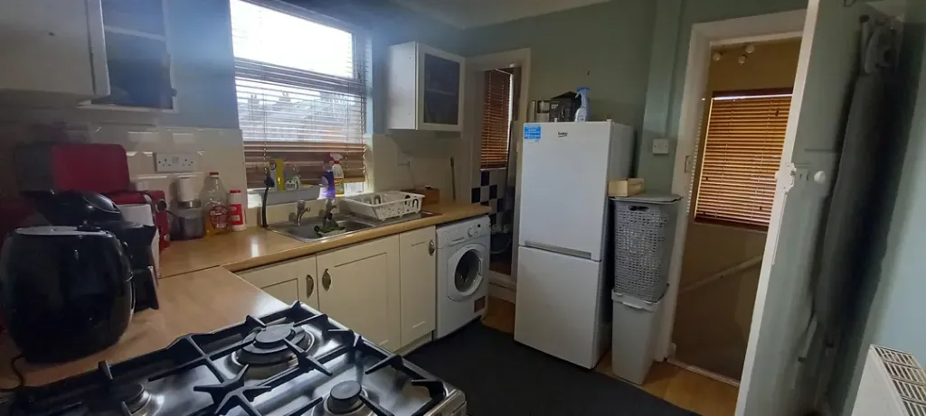 Property photo 3 of 16