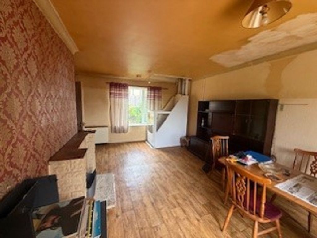 Property photo 3 of 8