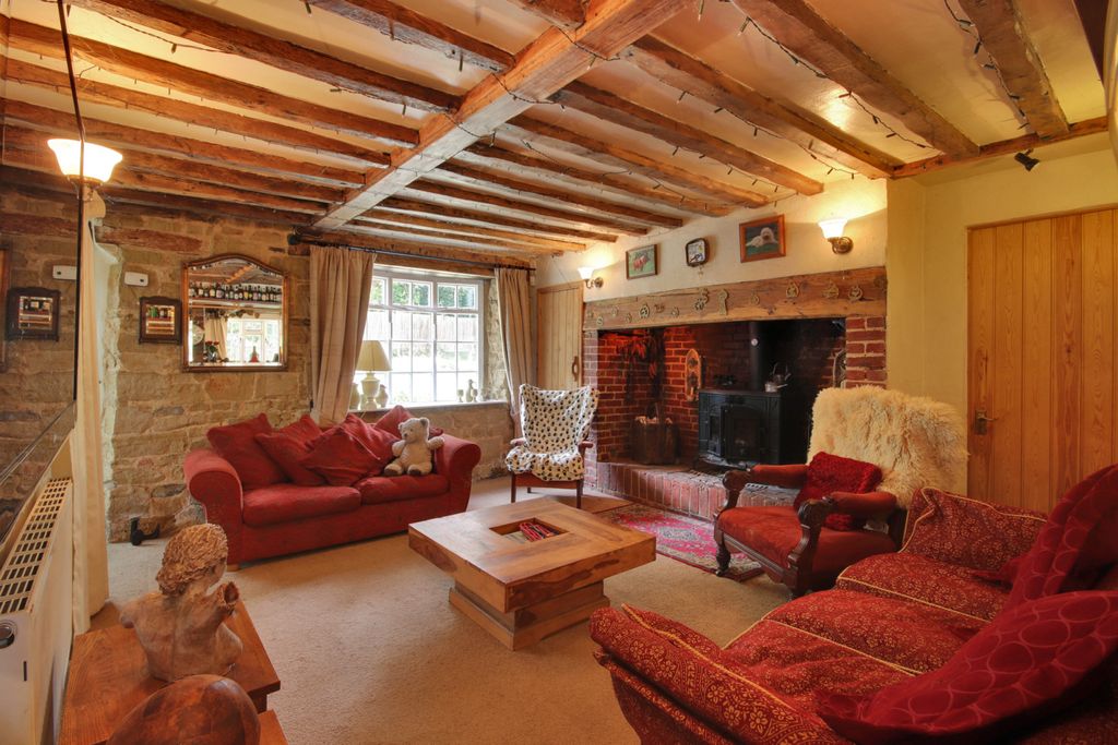 Property photo 2 of 17 Sitting Room
