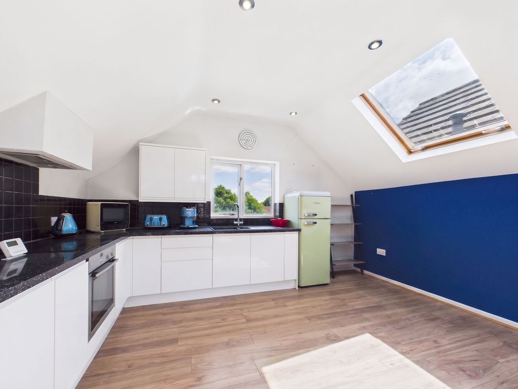 Property photo 3 of 14 Open-Plan Living