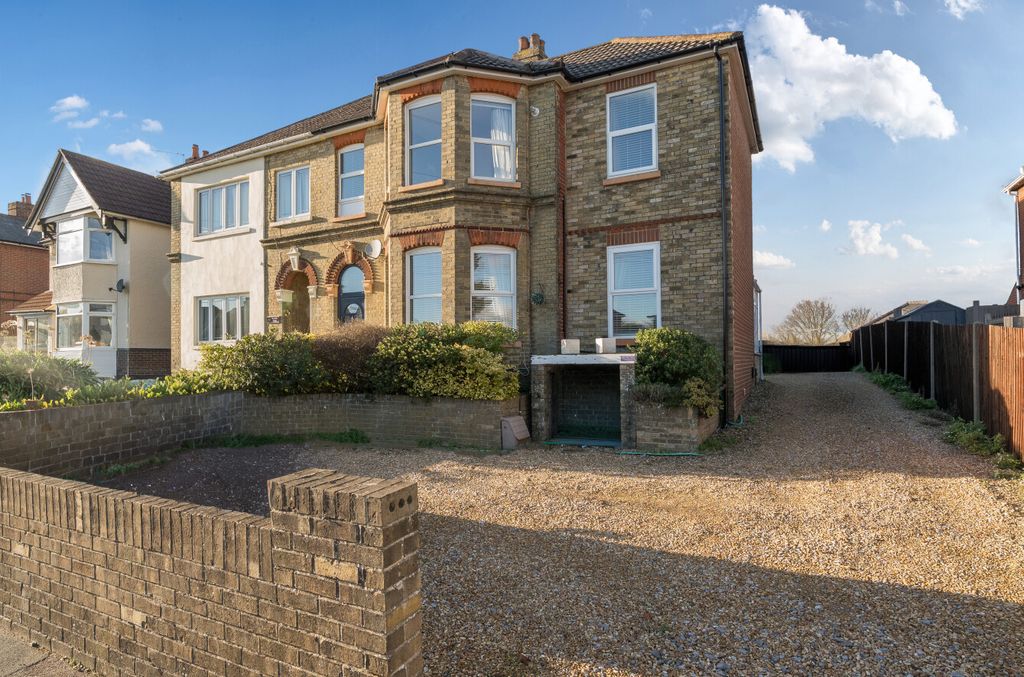 Property photo 1 of 13 1385036-1-6925c1E...