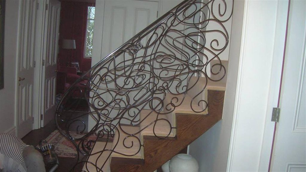 Property photo 3 of 6 Photo 2