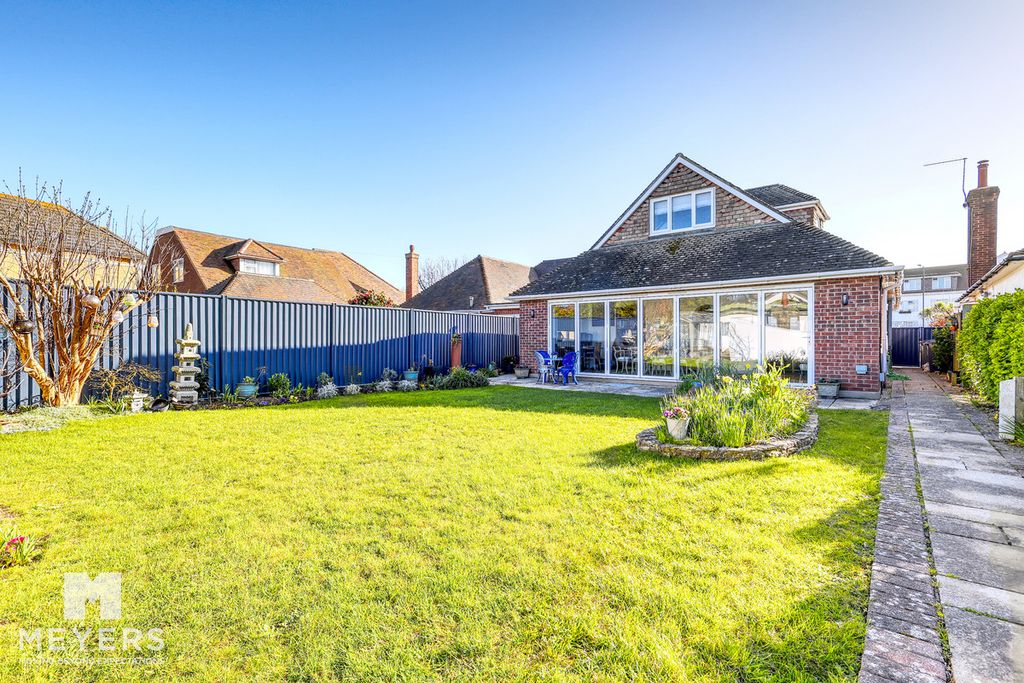 Property photo 1 of 27