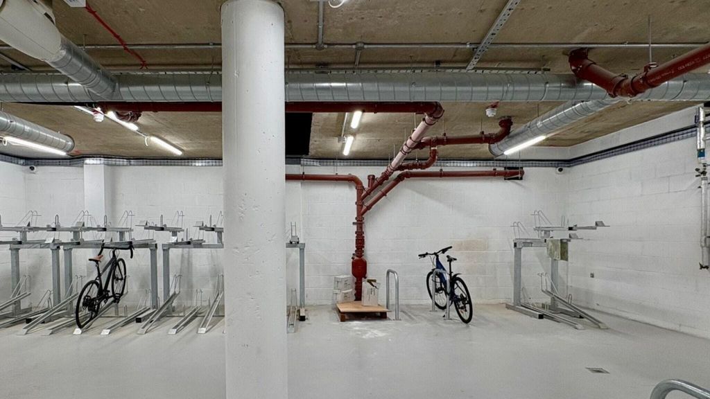 Property photo 3 of 11 Bike Stand