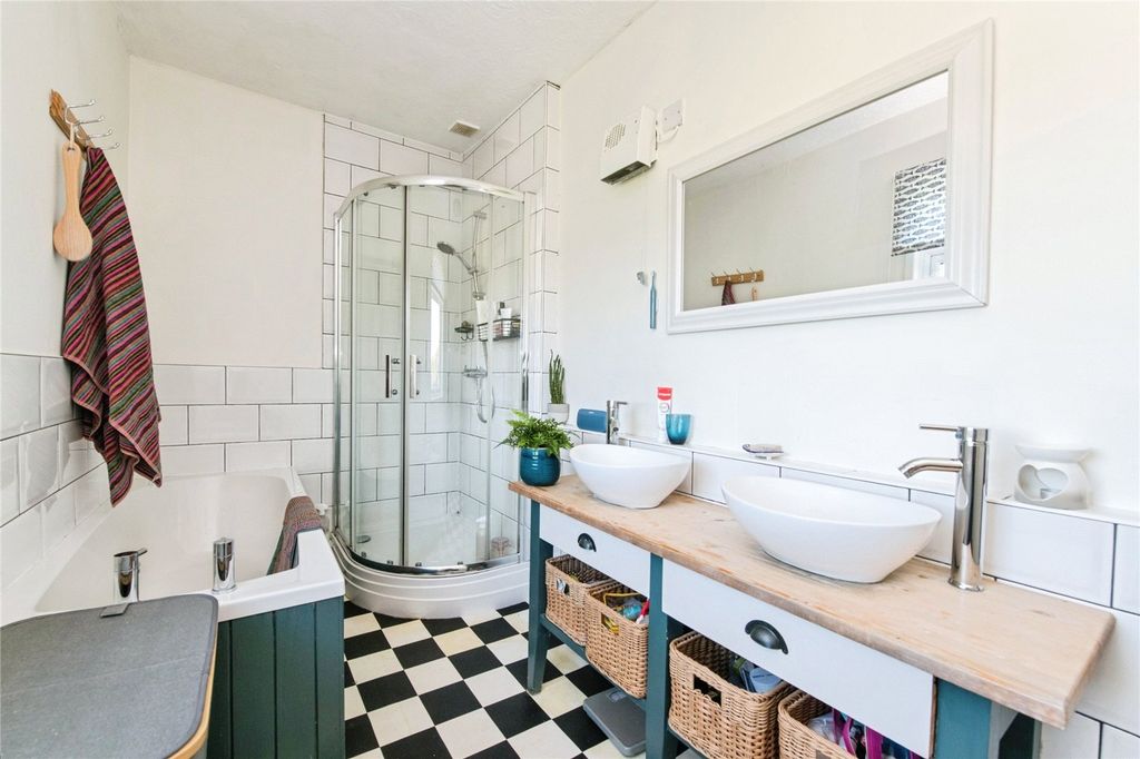 2 bed maisonette for saleTalaton, Exeter, Devon EX5 photo 4