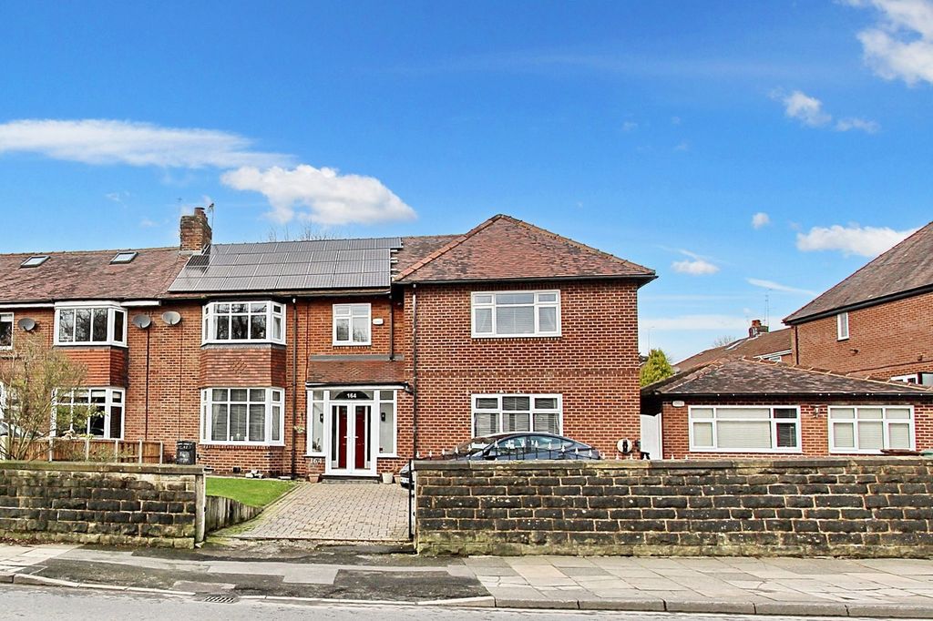 Property photo 3 of 33