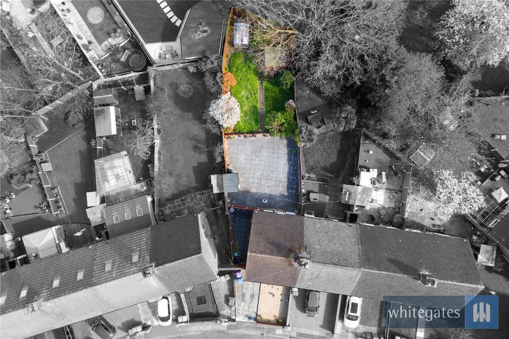 Property photo 2 of 28 Picture No. 30