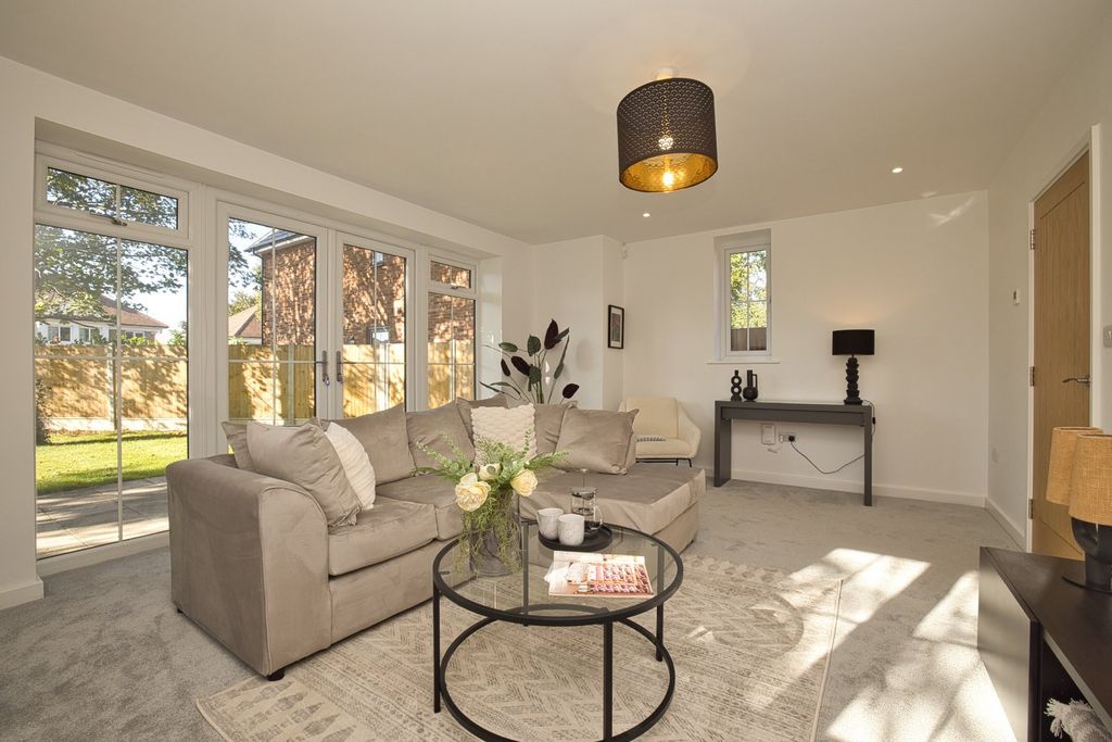 Property photo 2 of 28 Picture 2