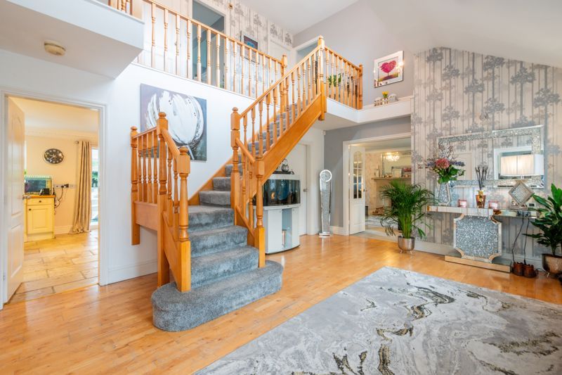 Property photo 3 of 47 Grand Entrance