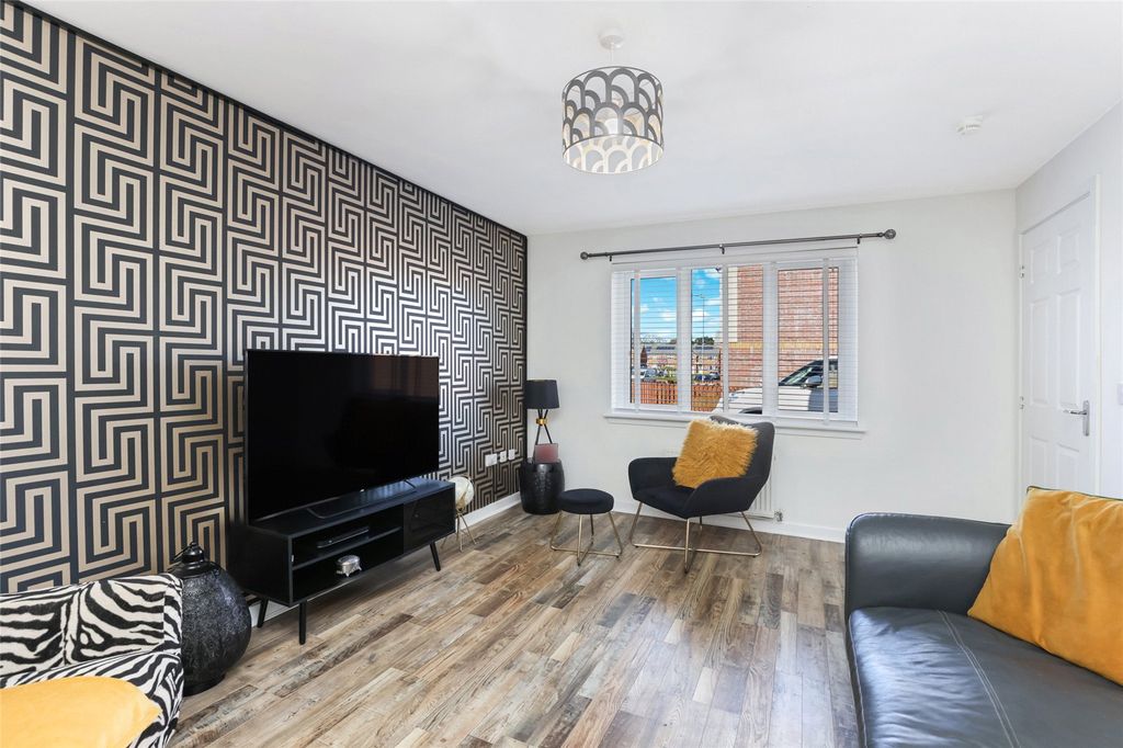 Property photo 2 of 21 Picture No. 02