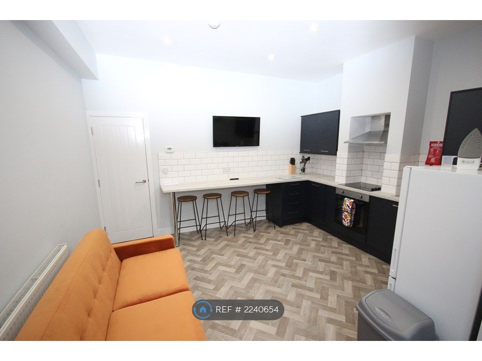 Property photo 3 of 10 Breakfast Bar