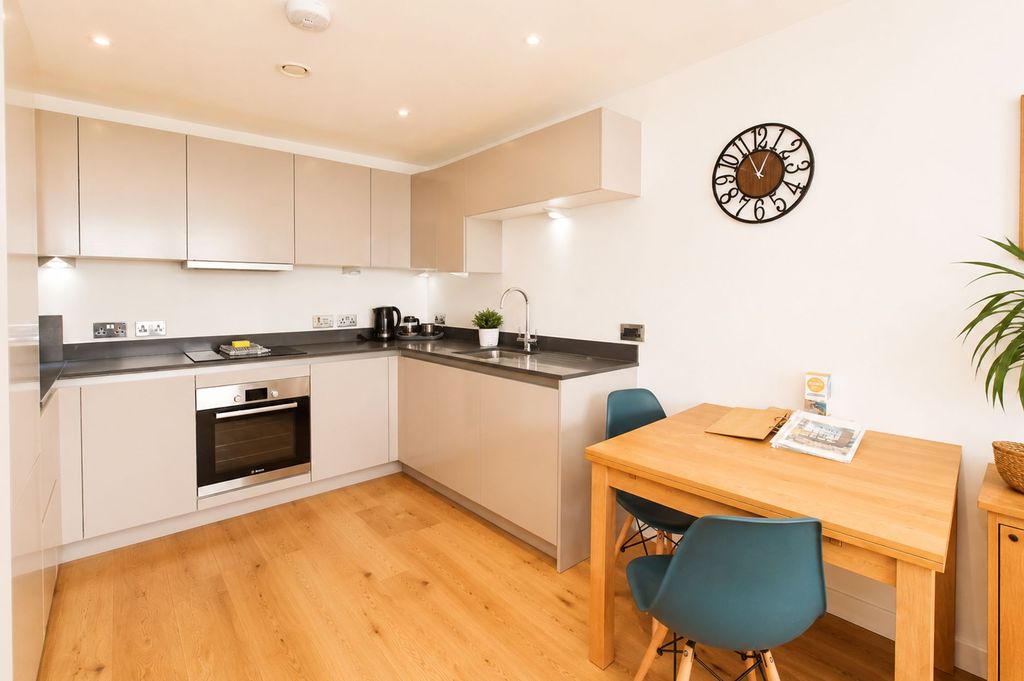 Property photo 3 of 18 Kitchen/Diner