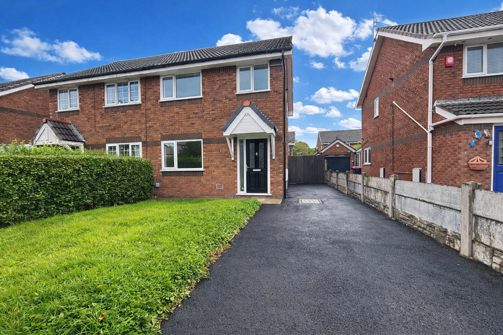 Property photo 1 of 13