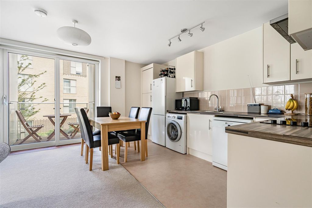 Property photo 3 of 17 16_78905.Jpg