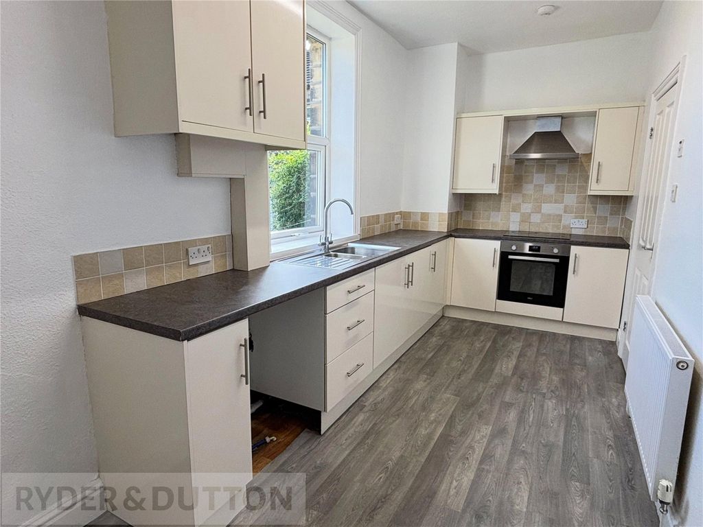 Property photo 2 of 13 Kitchen