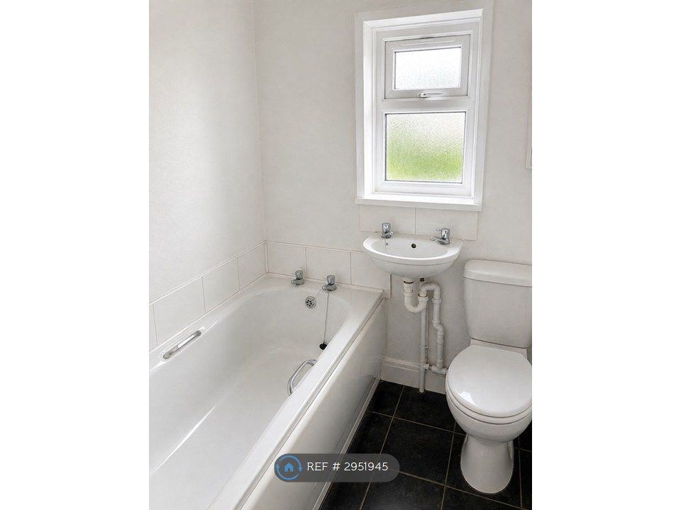Property photo 2 of 2