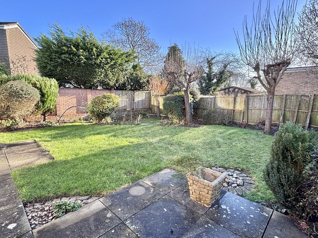 Property photo 2 of 14 Outside