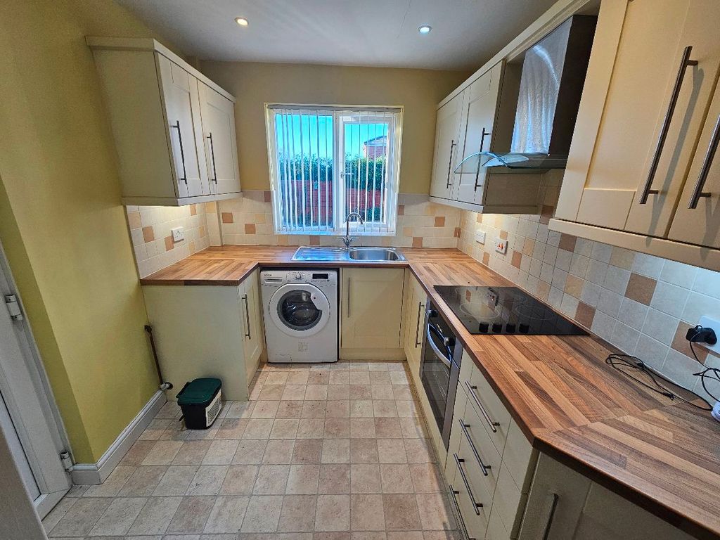 Property photo 3 of 15