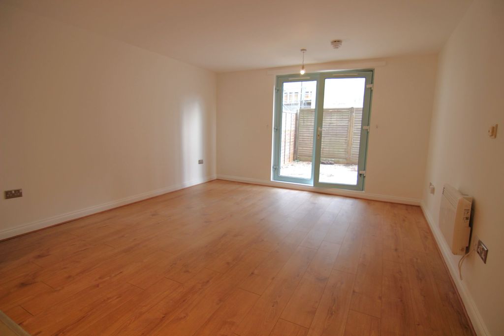 Property photo 2 of 17 Living Room