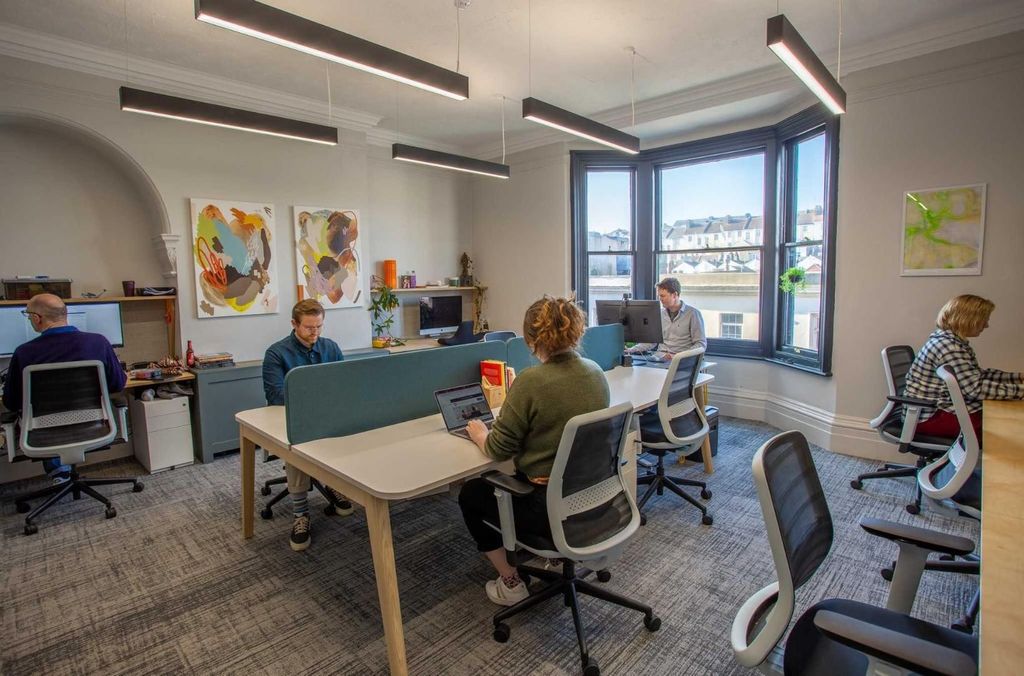 Property photo 1 of 5 Wrap 10 Person Office - Furnished (1).Jpg