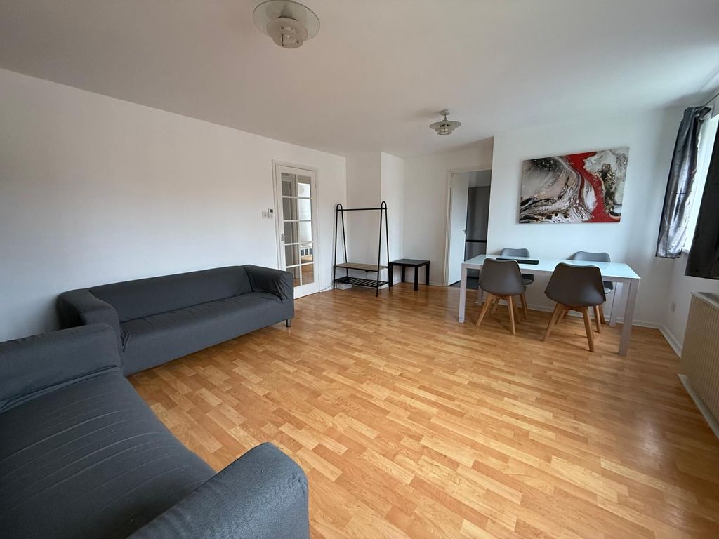 Property photo 2 of 9 Photo 2